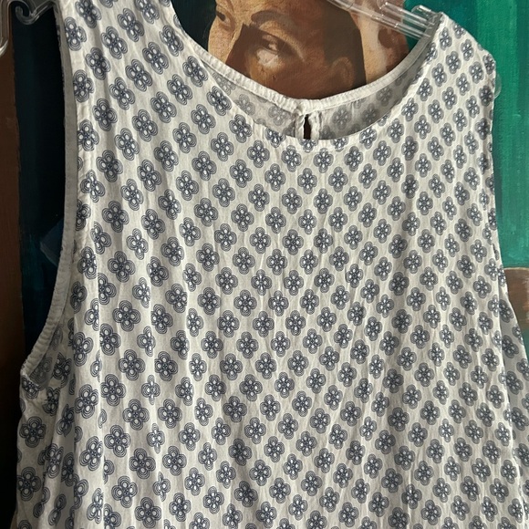 Chic Blue and White Patterned Sleeveless Dress One Size - Picture 5 of 16